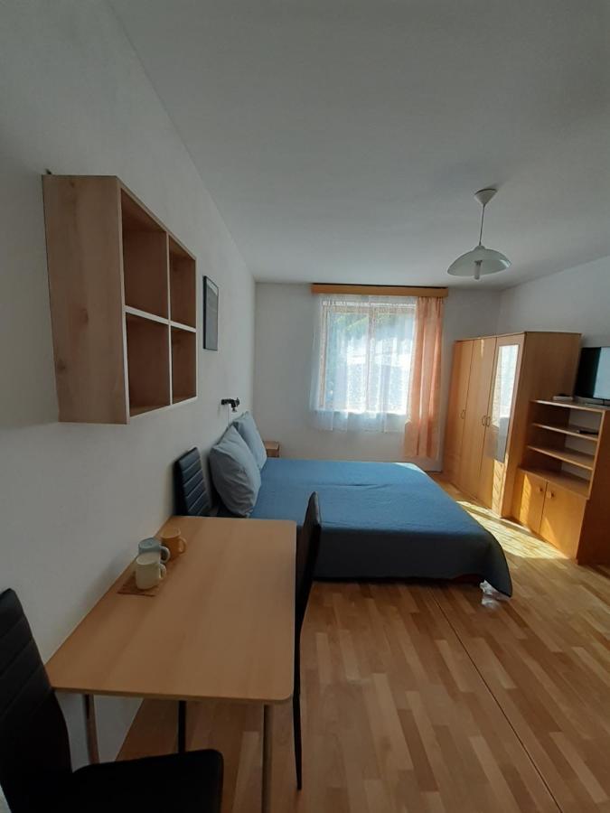 Penzion Fontana Mikulov Exterior foto