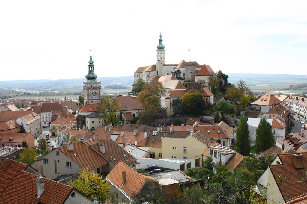 Penzion Fontana Mikulov Exterior foto